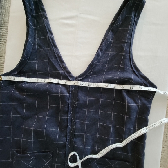 Le Lis Navy Blue Pinstripe Jumper Dress Size L - Picture 4 of 6